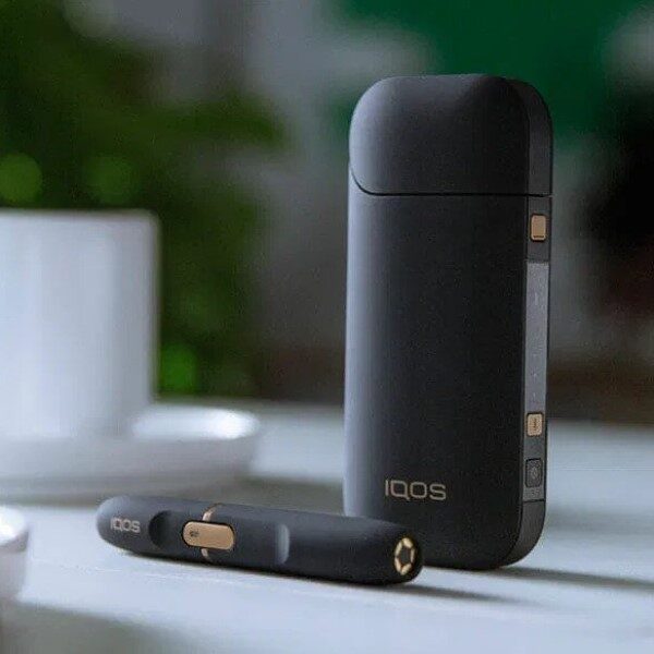 IQOS 2.4 Plus- black for the best smoking experience | Smoke-web.com